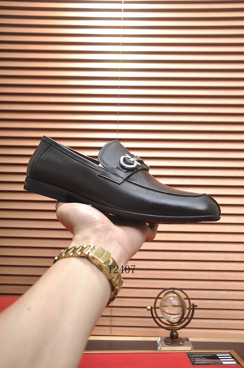 Ferragamo sz38-44 601